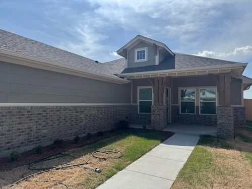 16005 Switchgrass Pl, Moore, OK, 73170-2208 | Card Image