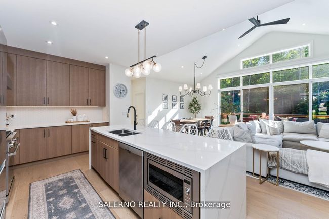 10 Jean Miller Crt, House other with 5 bedrooms, 4 bathrooms and 6 parking in Minesing ON | Image 10