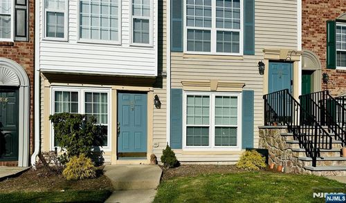 807 Sassafras Ct, Mahwah, NJ, 07430-3456 | Card Image