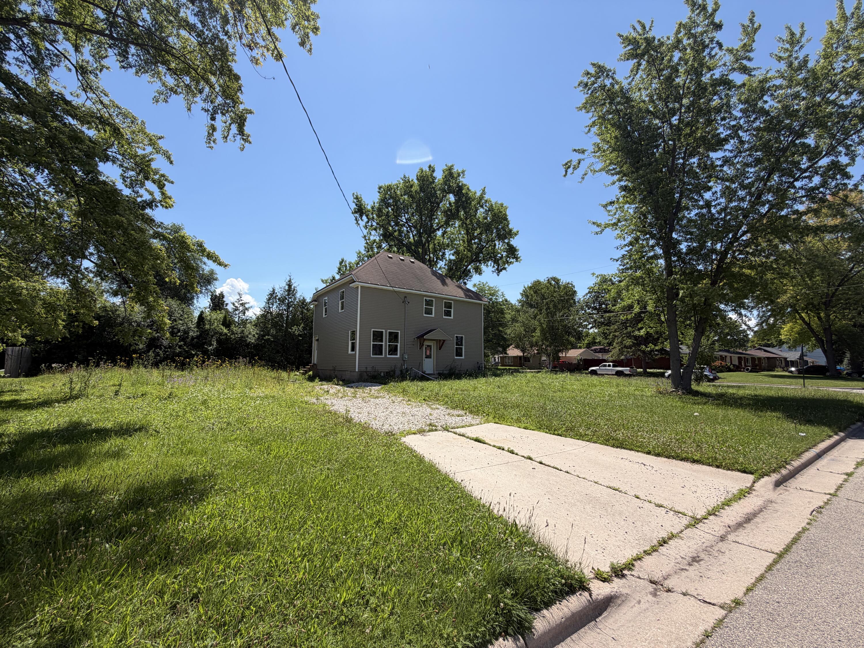 Residential in Allouez 5