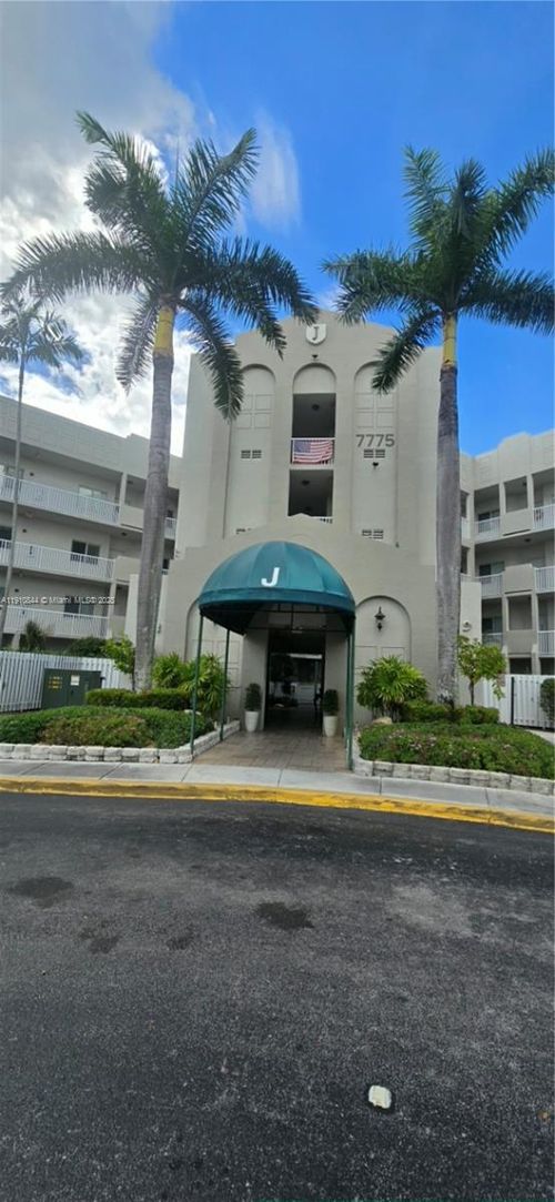305-7775 Southampton Ter, Tamarac, FL, 33321-9160 | Card Image