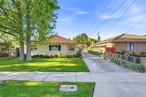 713 E Sycamore Ave, Orange, CA, 92866-1153 | Card Image