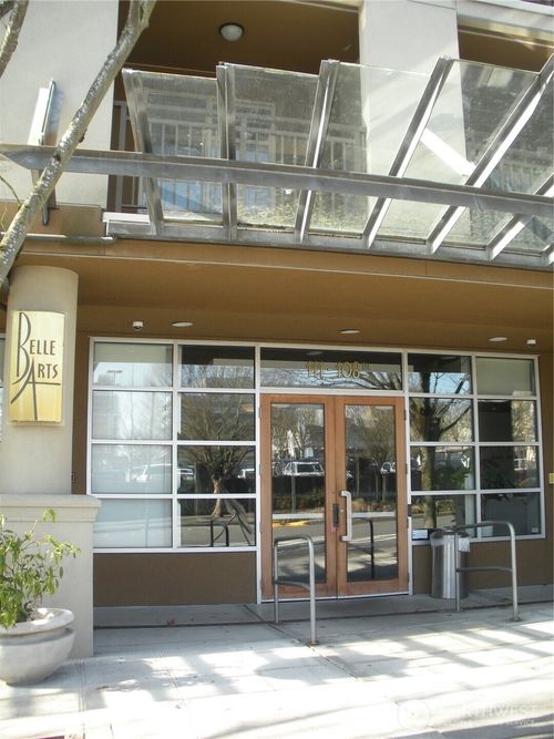 unit-a215-111 108th Ave Ne, Bellevue, WA, 98004-8701 | Card Image