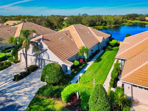 8310 Tartan Fields Cir, LAKEWOOD RANCH, FL, 34202-8955 | Card Image