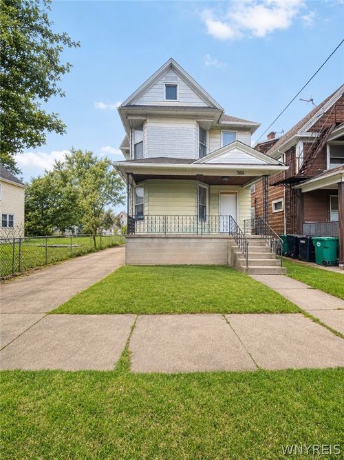 760 16th Street, Niagara Falls, NY, 14301 | Card Image
