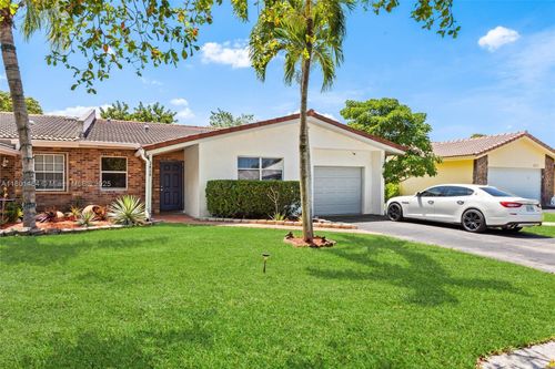 2426 Nw 91st Ave, Coral Springs, FL, 33065-5113 | Card Image