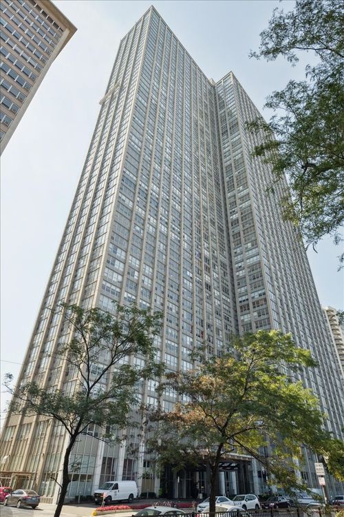 apt-2503-655 W Irving Park Rd, Chicago, IL, 60613-6313 | Card Image