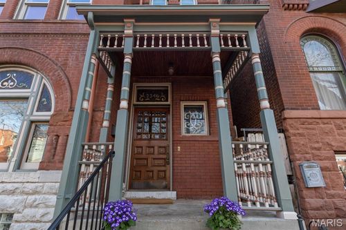 2346 Albion Pl, Saint Louis, MO, 63104-2524 | Card Image