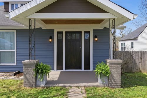 a-2417 Brasher Ave, Nashville, TN, 37206-3306 | Card Image