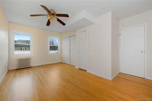 2984 Dorlon Pl, Baldwin, NY, 11510-4409 | Card Image