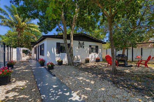 1-2-1100 Nw 3rd Ave, Fort Lauderdale, FL, 33311-6236 | Card Image