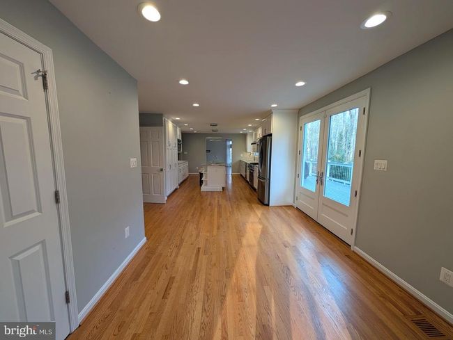 11901 Paradise Ln, House other with 4 bedrooms, 5 bathrooms and null parking in Oak Hill VA | Image 11