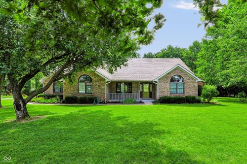 8628 N Briarhopper Rd, Monrovia, IN, 46157-9121 | Card Image