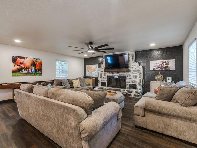 15-web-or-mls-11 Port Duncan Blvd, Afton | Image 5