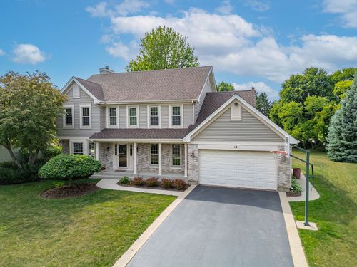 12 White Oak Ct, Algonquin, IL, 60102-5149 | Card Image