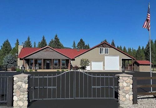 3661 E Jump Off Rd, Valley, WA, 99181-9634 | Card Image