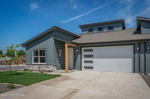 7414 N Breaux Dr, Coeur D Alene, ID, 83815-8438 | Card Image