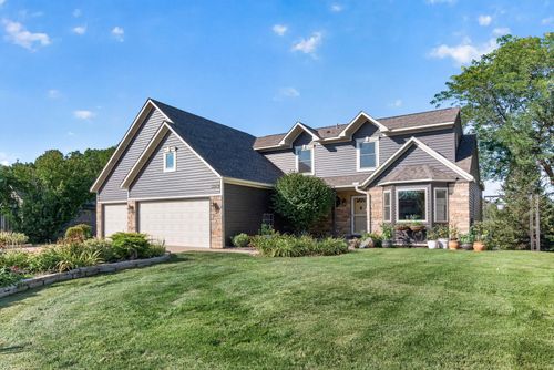 3569 Gershwin Ave N, Oakdale, MN, 55128-3001 | Card Image
