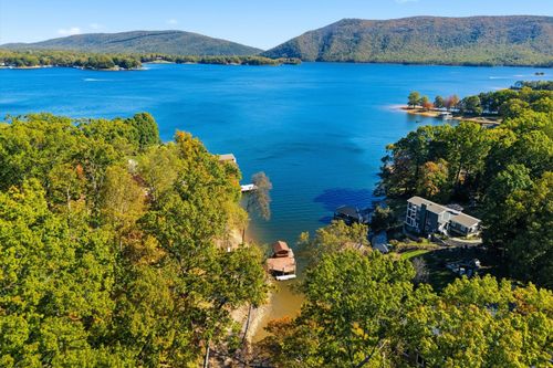 101 Arbor Ln, Huddleston, VA, 24104-2908 | Card Image