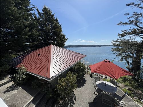 8286 Orcas Rd, Eastsound, WA, 98245-5217 | Card Image
