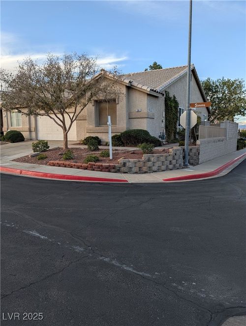 1194 Simms Ave, Henderson, NV, 89074-8059 | Card Image