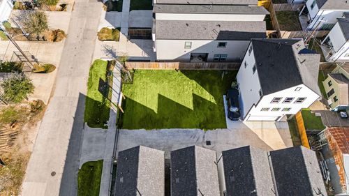 104 E 44th St, Houston, TX, 77018-5719 | Card Image