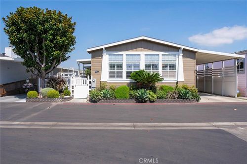 4411 Waimea Dr, Huntington Beach, CA, 92649 | Card Image
