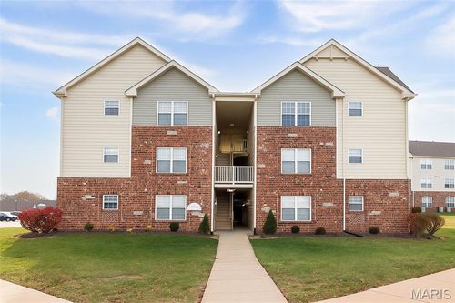 1531-1531 Piedmont Cir, Saint Peters, MO, 63304-5688 | Card Image