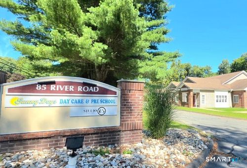85 River Rd, Collinsville, CT, 06019-3245 | Card Image