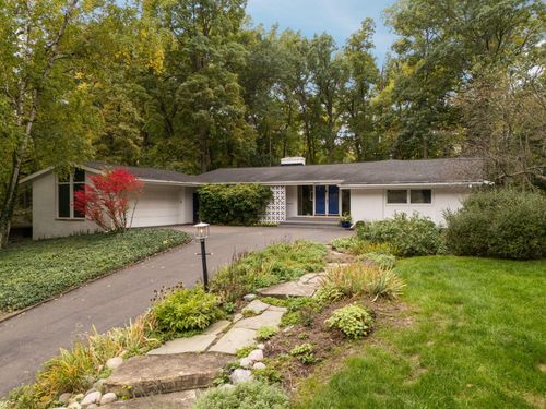 3070 Exmoor Rd, Ann Arbor, MI, 48104-4132 | Card Image