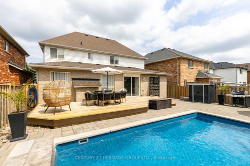 106 Laurendale Ave, Keswick, ON, L4P4E8 | Card Image