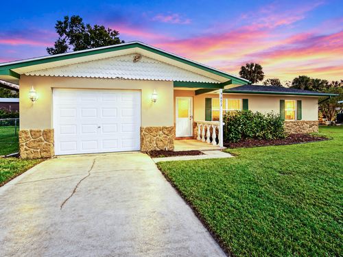 7802 Santana Ave, Fort Pierce, FL, 34951-1715 | Card Image