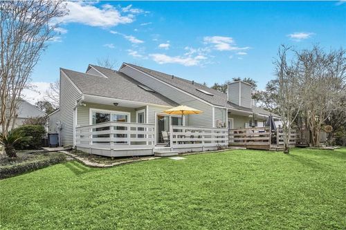 5-5 Jacqueline Ct, Mandeville, LA, 70471-1548 | Card Image