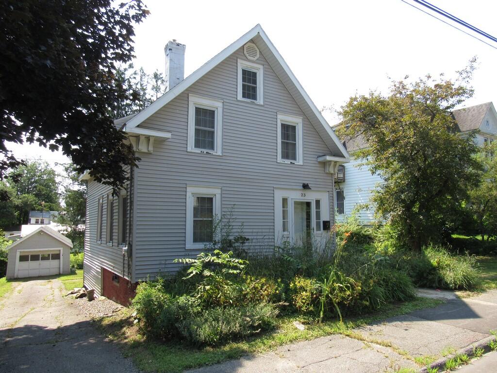 Pond St, Orono, ME 04473 #1