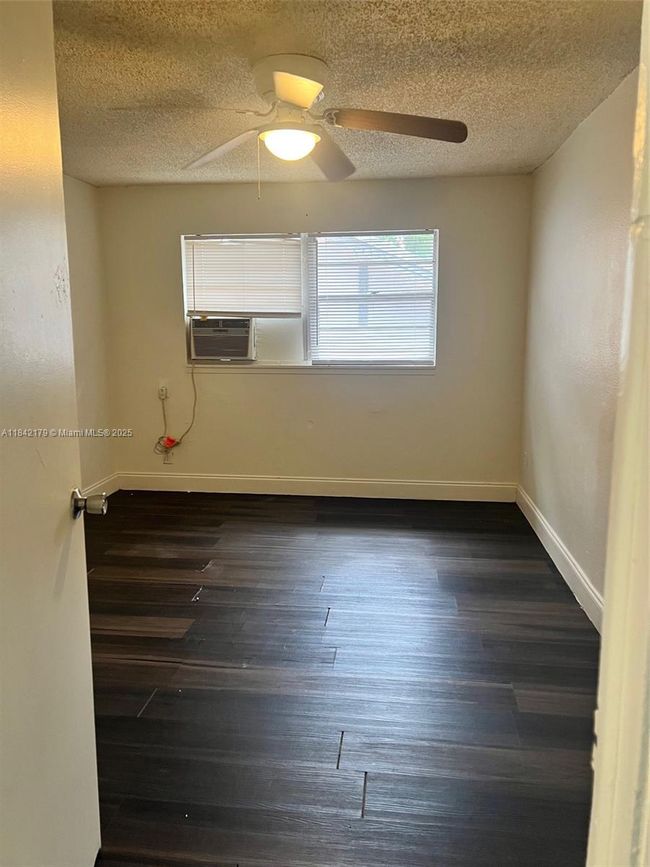 618 - 616 13 Th St, Home with 0 bedrooms, 0 bathrooms and 4 parking in West Palm Beach FL | Image 10