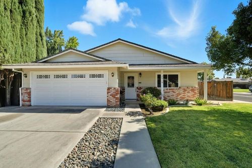 2016 Westboro Ln, Manteca, CA, 95336-2627 | Card Image