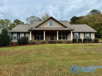 3235 Berkley Hills Drive W, House other with 3 bedrooms, 2 bathrooms and null parking in Southside AL | Image 2