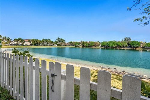 561 Ne 33rd Ter, Homestead, FL, 33033-7619 | Card Image