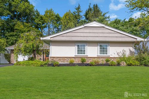 23 Carol Ln, Aberdeen, NJ, 07747-2206 | Card Image