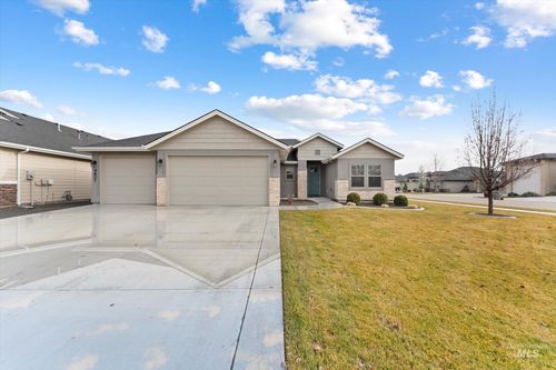  4807 S Lava Springs Loop, Nampa, ID, 83686 | Card Image