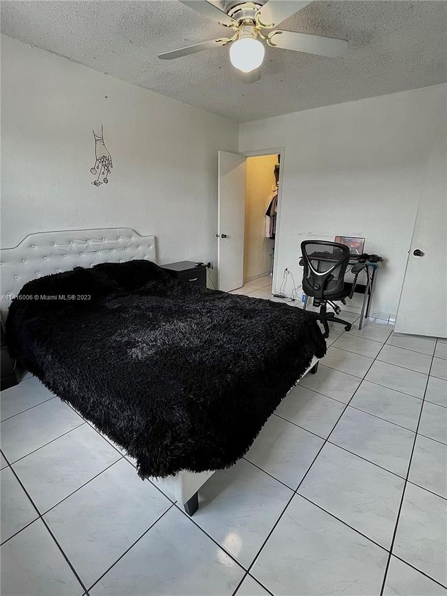 857 W 79 Th Pl, House other with 3 bedrooms, 3 bathrooms and null parking in Hialeah FL | Image 17