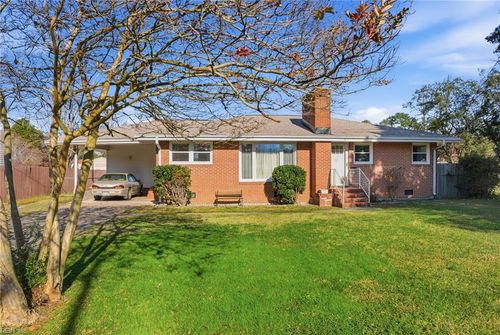 4 Snidow Blvd, Newport News, VA, 23608-1422 | Card Image