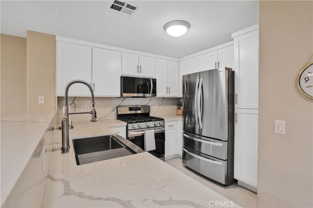 Residential Lease in Temecula 4