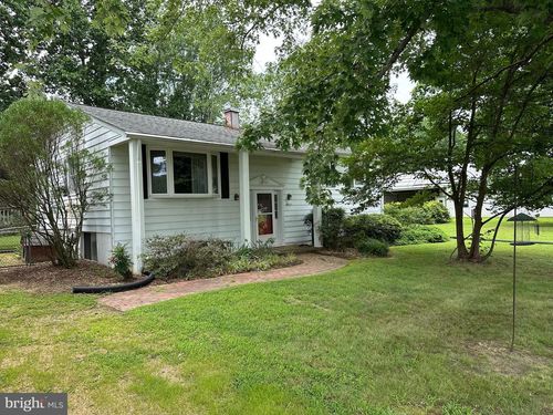 24435 Lakeland Dr, HOLLYWOOD, MD, 20636-2040 | Card Image