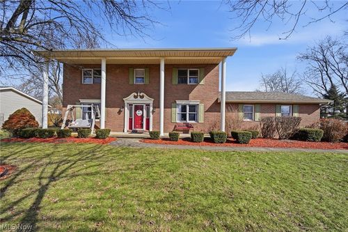 5856 Linder Cir Ne, Canton, OH, 44721-3664 | Card Image