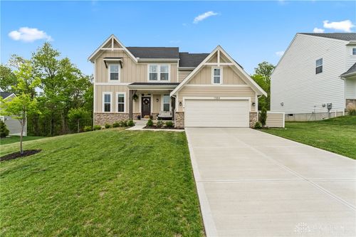 1584 Bur Oak Dr, Bellbrook, OH, 45305 | Card Image