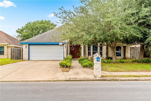1413 N Santa Fe St, Alton, TX, 78573-7862 | Card Image