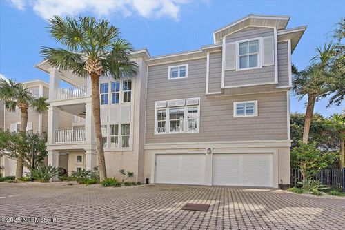 201-80 Beach Cottage Ln, Atlantic Beach, FL, 32233-1985 | Card Image