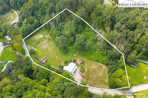 261 Tumbling Brook Dr, Banner Elk, NC, 28604-7534 | Card Image