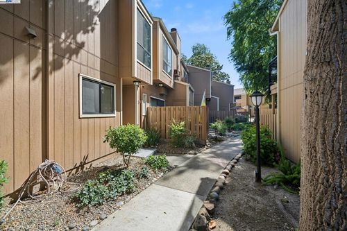 apt-159-8985 Alcosta Blvd, San Ramon, CA, 94583-4033 | Card Image